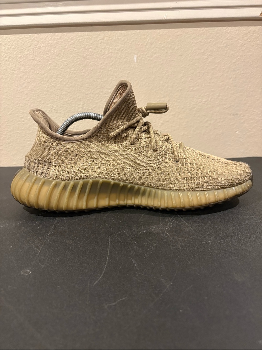 Adidas Yeezy Boost 350 V2 Men's Size 10.5 Sand Taupe - Picture 5 of 9